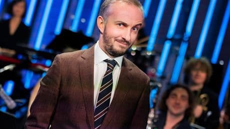 Während seiner Sommerpause - Comedystar ersetzt Böhmermann