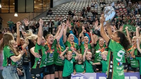 Omstreden 'tweede team' van VOC Amsterdam handbalbekerwinnaar bij de vrouwen