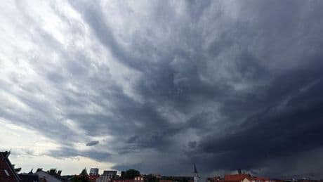 Wetter: Gewitterfront bringt Sturm und heftigen Regen