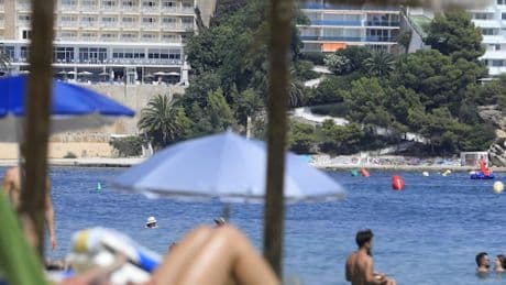 Meerblick versprochen, Parkplatz bekommen? Was Sie bei Reisemängeln tun können