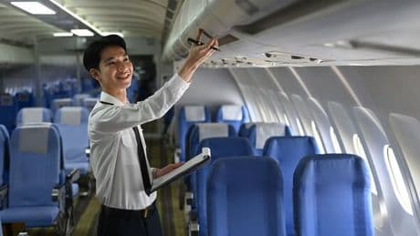 Stop bloating on planes with 4 items recommended by flight attendant