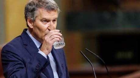 El PP enfría el plan de celebrar el congreso del partido en julio y pide un adelanto electoral