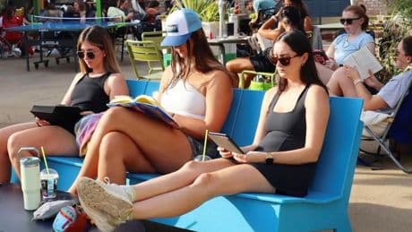De San Francisco à Paris, le succès grandissant des clubs de lecture... silencieux