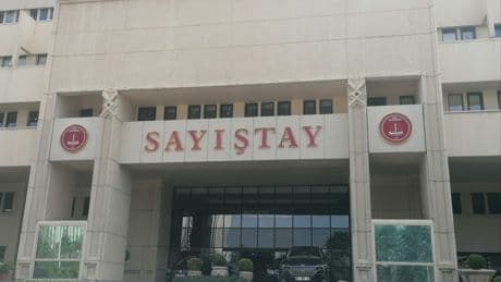 Sayıştay giysi yardımını ‘kamu zararı' gördü: On binlerce memurdan faiziyle geri alınacak