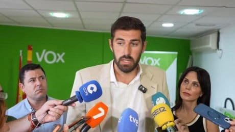 La Fiscalía abre diligencias contra el presidente de Vox en Murcia por delitos de odio tras los incidentes en Torre Pacheco