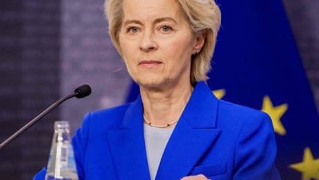 Krieg in der Ukraine: Flugzeug mit von der Leyen wird Ziel von mutmaßlicher GPS-Attacke
