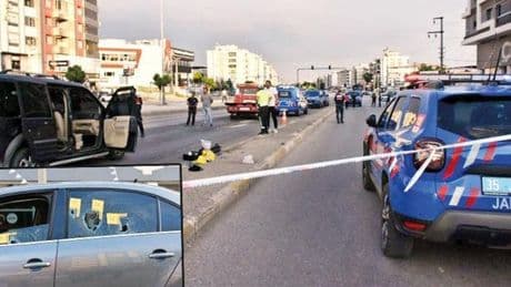 Seyir halindeki otomobil tarandı: 3 ölü 3 yaralı