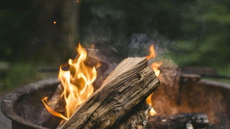 Albertans urged to be fire smart heading into hot, dry May weekend