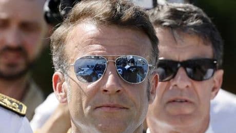 Nouvelle-Calédonie : Emmanuel Macron et Manuel Valls, au défi de trouver un accord