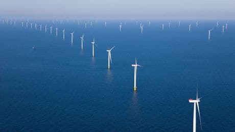 Siemens Gamesa firma un acuerdo de reserva de máquinas para un 'megaparque' eólico marino en Alemania