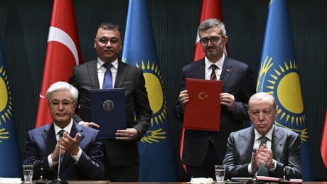 Türkiye ve Kazakistan'dan medya diplomasisi! İletişim Başkanı Duran'dan imzalanan anlaşmaya ilişkin açıklama