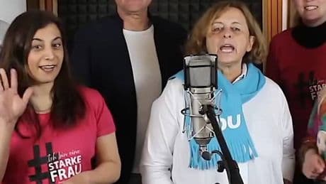 Singender Kandidat bei Instagram: Häme für Bürgermeister-Song der Neusser CDU