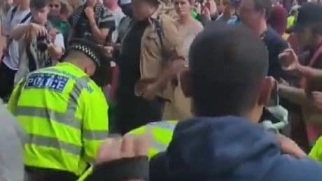 İngiltere'de Filistin'e destek gösterisi: Londra'da binlerce kişi Gazze için sokaklara döküldü!