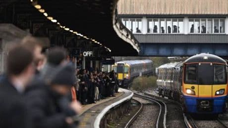 Government to lower minimum age for train drivers in desperate bid to cut shortages