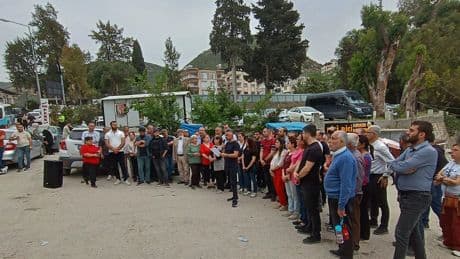 Defne’de hafriyat şirketleri yasak tanımıyor: 'Yine yük kamyonu yine cinayet'
