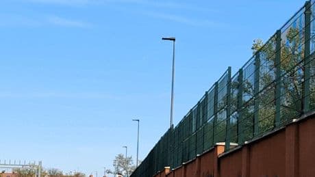 Crispación política en Alcalá por la violación a una joven cerca del centro de migrantes