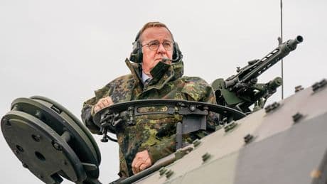 Kabinett vor Einigung - Kommt heute die Wehrdienst-Wende?