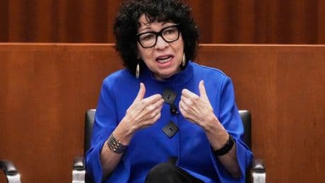 Sotomayor urges better civic education so people know difference between presidents and kings
