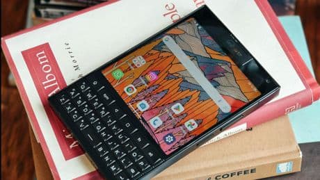 Unihertz Titan 2 Is A BlackBerry Throwback In 2025