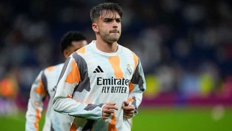 Colocan panfletos contra Asencio en Mendizorroza: "Real Madrid, protectores de los agresores"