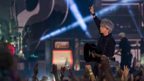 'Record absolu": Indochine franchit le cap du million de billets vendus pour son "Arena Tour"