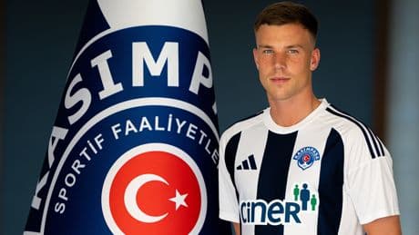Kasımpaşa, İzlandalı futbolcu Andri Fannar Baldursson'u transfer etti
