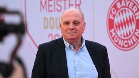 Fußball-Bundesliga: "Schale ist dahoam": Bayern poltern und feiern