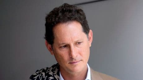 Grâce à John Elkann, Stellantis avance dans ses négociations avec Donald Trump