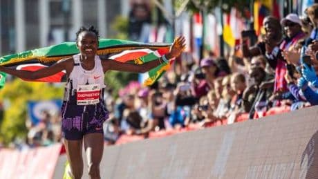 Marathon: Weltrekordlerin Ruth Chepngetich nach positivem Dopingtest suspendiert