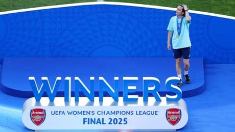 Bescheiden Slegers krijgt alle lof van Arsenal-fans: 'Renée, Renée, we want you to stay'