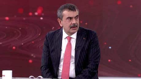 Tüm öğrenci ve velileri ilgilendiriyor! Milli Eğitim Bakanı Yusuf Tekin'den 'zorunlu eğitim' sinyali! Canlı yayında açıkladı