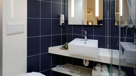 Estos son los productos que nunca deberías guardar en el cuarto de baño: &quot;Es uno de los peores lugares&quot;