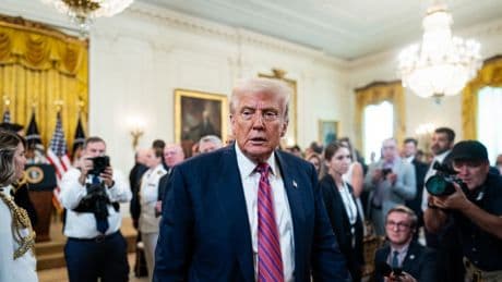 Crypto donations flood Trump's super PAC