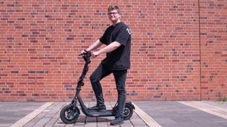 Der Scooter der Superlative im Praxistest