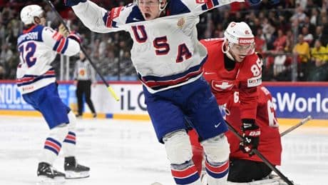 Lange Durststrecke beendet: USA nach Verlängerungs-Krimi Eishockey-Weltmeister