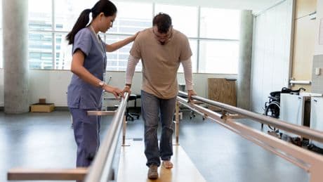 El tratamiento para la ataxia de Friedreich, el único existente para los afectados adultos, &quot;está en proceso de evaluación&quot;