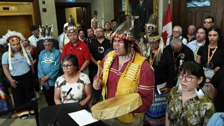 Major projects bill amended to remove cabinet power to sidestep Indian Act