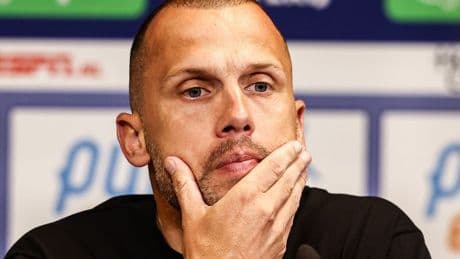 'Liverpool geeft Heitinga toestemming om te onderhandelen met Ajax'