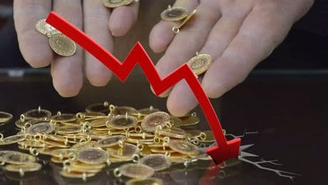 Altın yatırımcısı dikkat! Fiyatlarda sert düşüş: Gram altın kritik seviyenin altına indi!