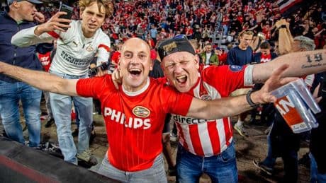 Waarom hoongelach in alle Nederlandse stadions het grootst denkbare compliment is voor ’arrogant’ Ajax