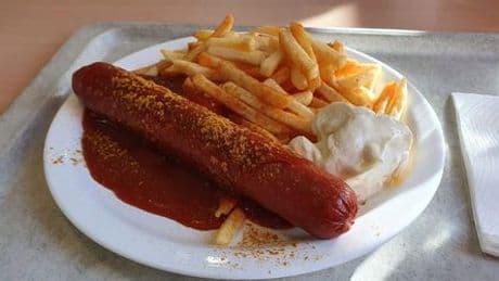 Kantinenessen-Ranking: Spaghetti Bolognese am beliebtesten, Currywurst rutscht ab