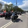Mit Sowjet-Fahnen und Z-Symbol: Putins "Nachtwölfe" starten Motorradkonvoi nach Berlin