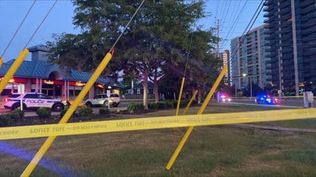 Man found with multiple gunshot wounds in Mississauga shooting