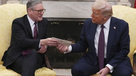 Trump anuncia un "gran acuerdo comercial", probablemente con Reino Unido