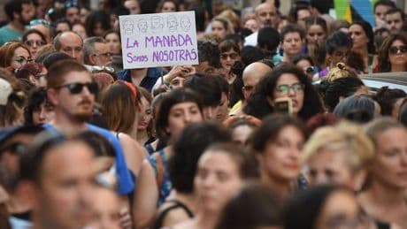 El Constitucional anula la condena del creador del falso 'Tour de La Manada'