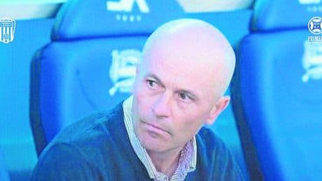 Faltan tres banquillos por cubrir