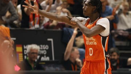 De las calles de Senegal a impresionar en la ACB, los saltos de 'Papi' Badio: "El camino fue duro, pero no voy a olvidar nada"