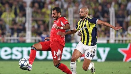 Amrabat kayboldu gitti!