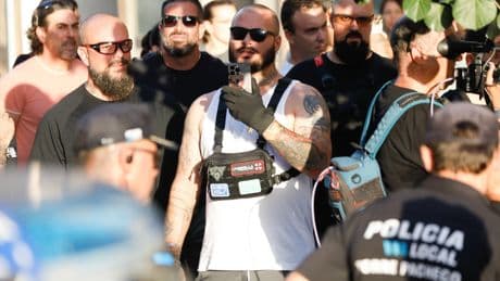 Carlistas, ultras y nazis toman Torre Pacheco