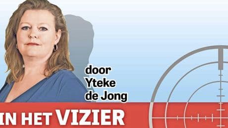Krimpt Schiphol, is de milieubeweging boos, maar de koning vliegt door